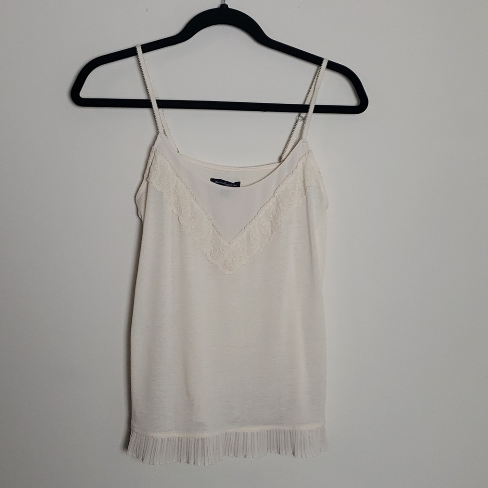 American Eagle cream tank with adjustable straps